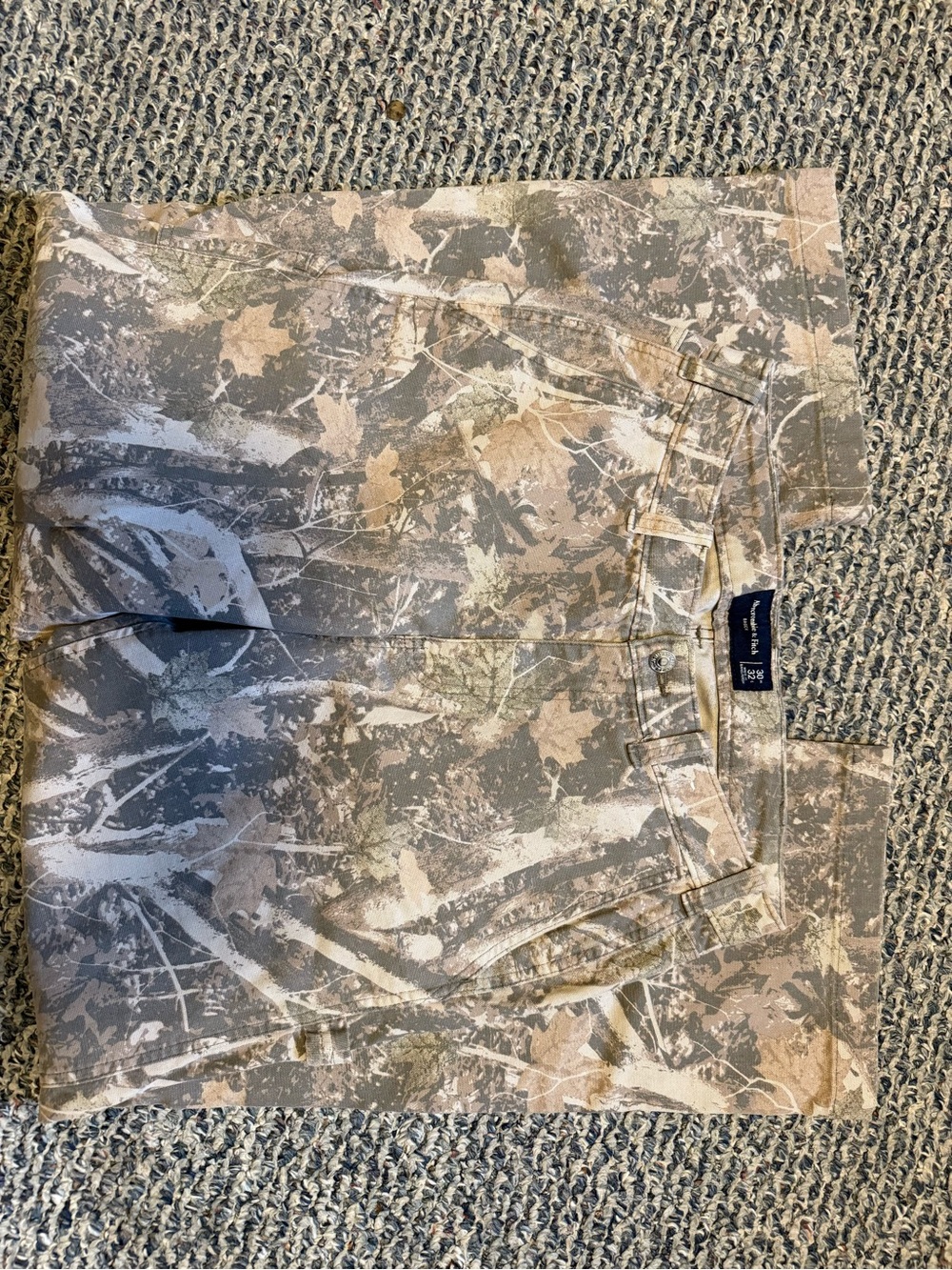 Abercrombie & Fitch Men’s Camouflage Tan Gray Cargo Pants